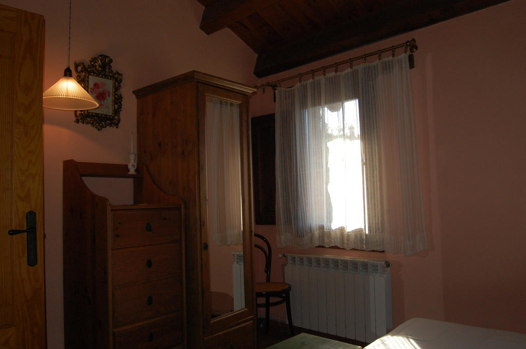 Can Salgueda Санта-Пау Номер фото
